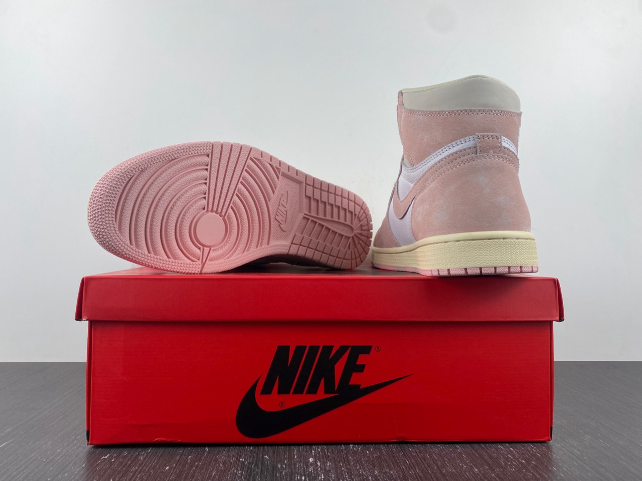 Air Jordan 1 High OG  Washed Pink FD2596-600